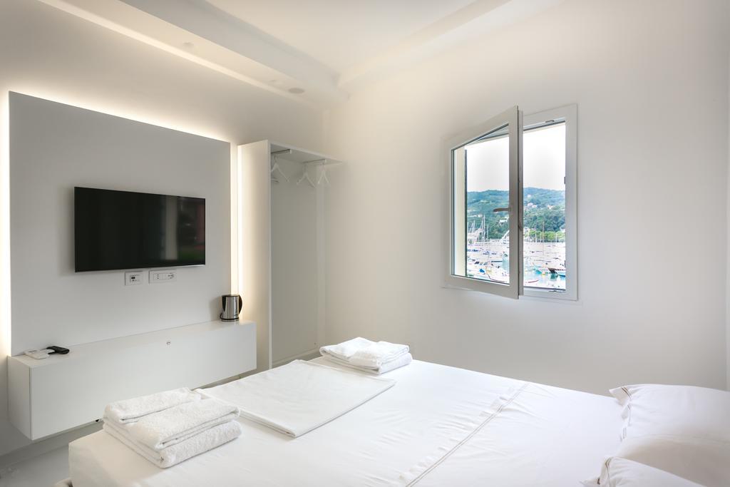 לריצ'י Al Molo Sea View Rooms מראה חיצוני תמונה