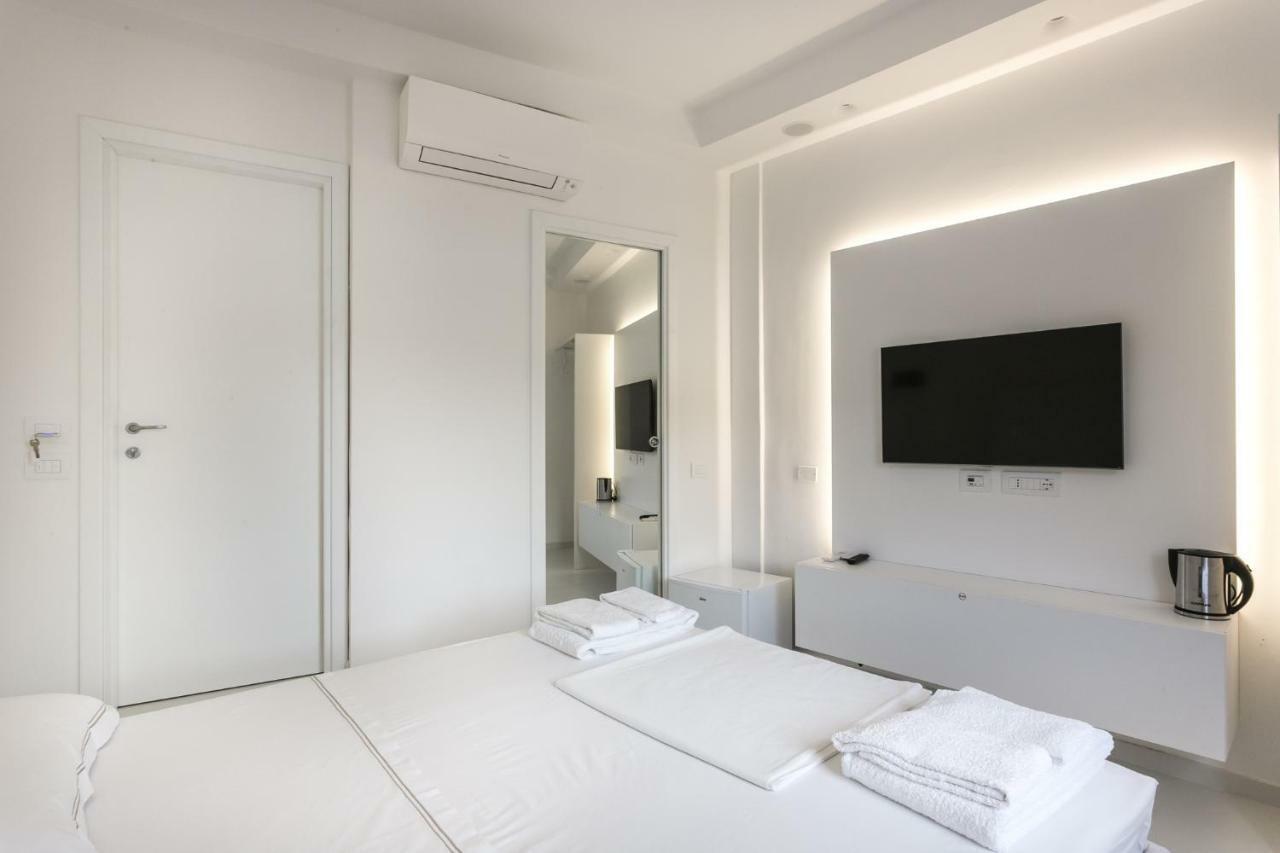 לריצ'י Al Molo Sea View Rooms מראה חיצוני תמונה